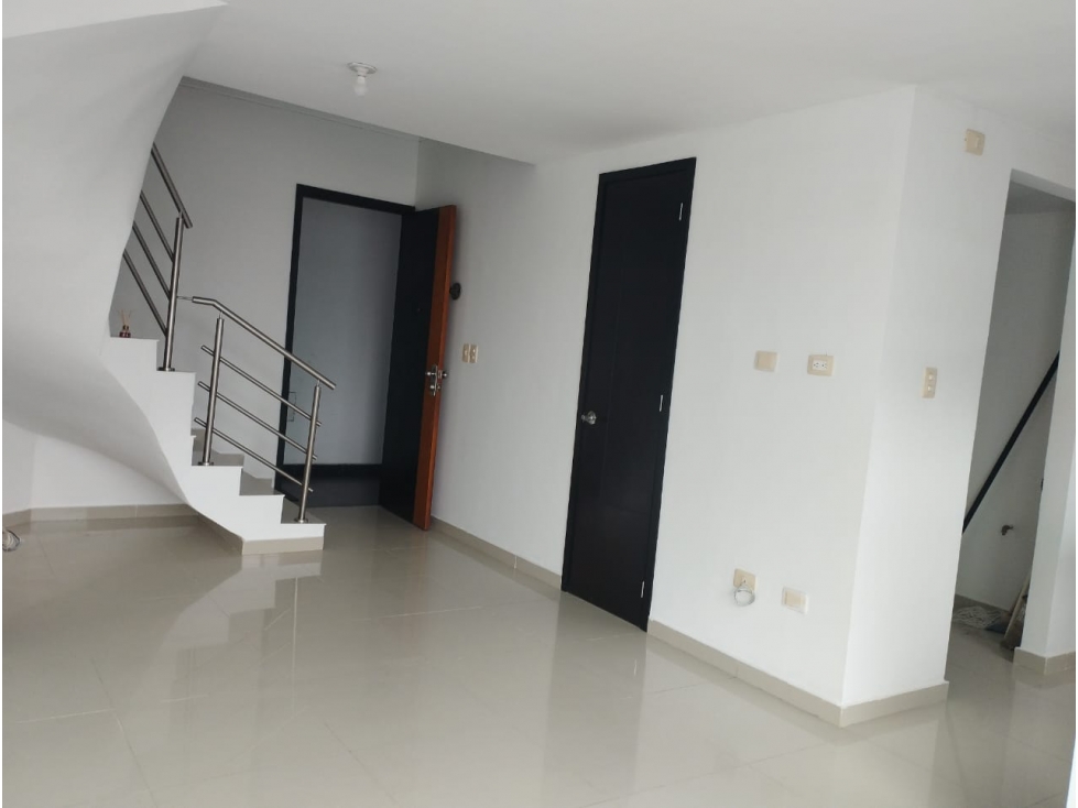 APARTAESTUDIO EN VILLA SANTOS EXCELENTE VISTA, CUENTA CON DOS BAÑOS — foto 2
