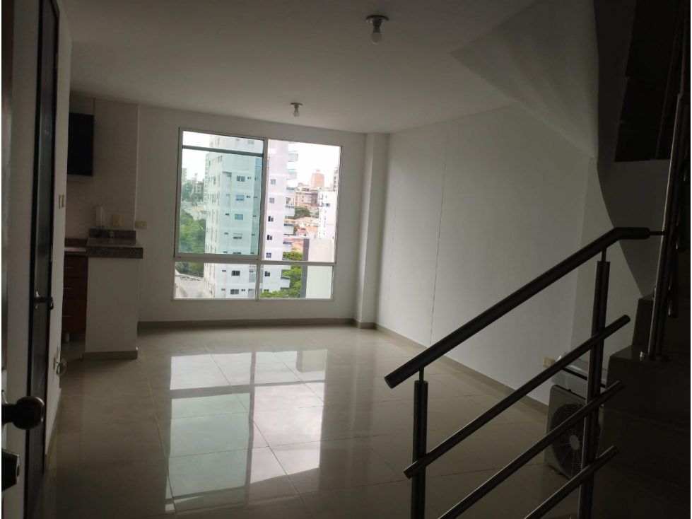APARTAESTUDIO EN VILLA SANTOS EXCELENTE VISTA, CUENTA CON DOS BAÑOS — foto 4