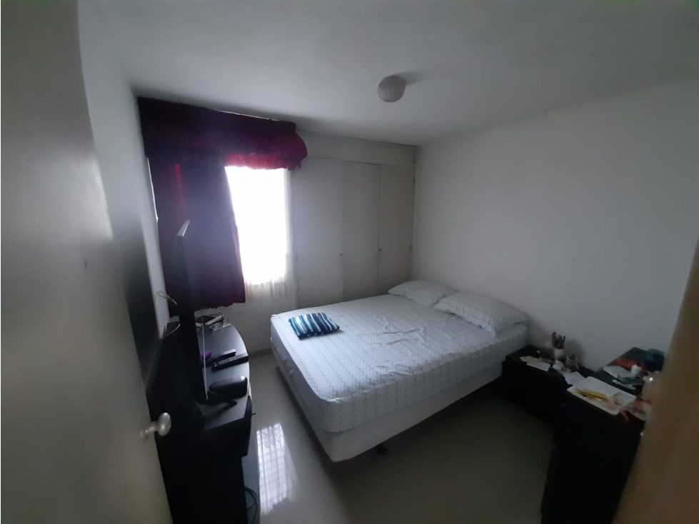 APARTAMENTO EN CONJUNTO BARRIO LA VICTORIA — foto 3