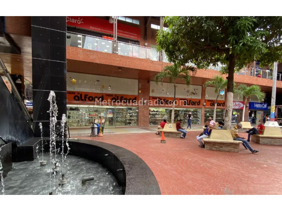 LOCAL COMERCIAL DENTRO DEL CENTRO COMERCIAL METROCENTRO — foto 3