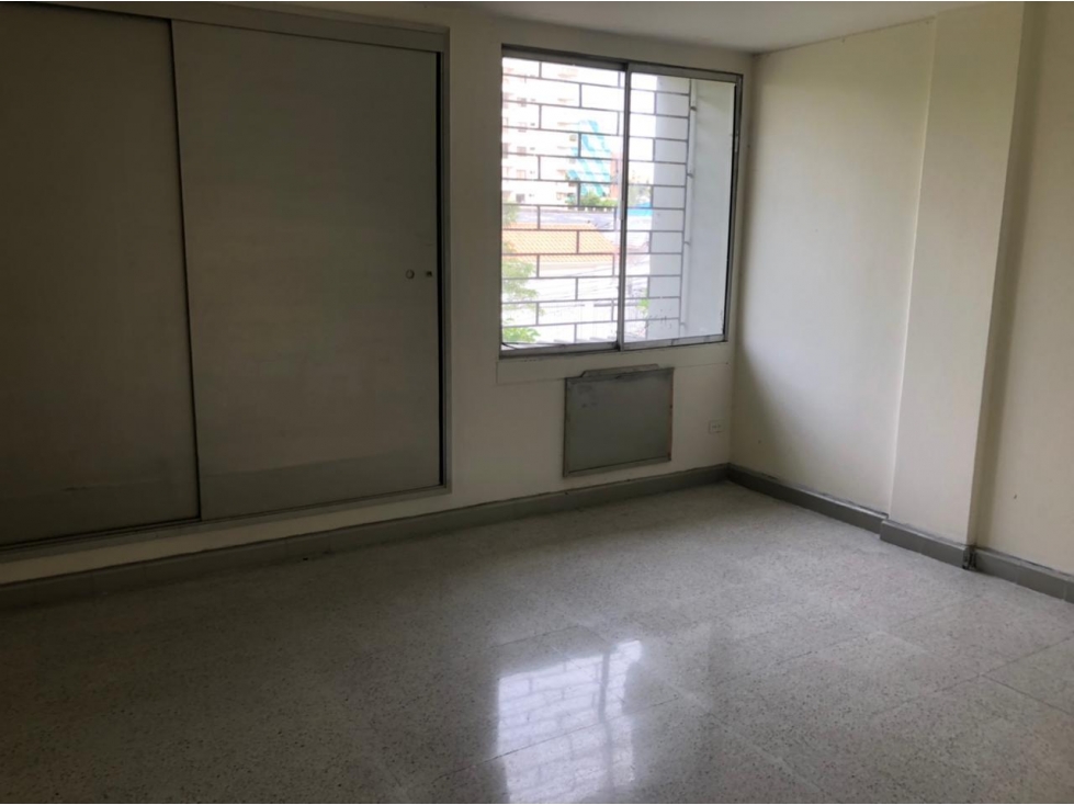 SE ARRIENDA o VENDE EDIFICIO EN EL BARRIO EL PRADO - 4