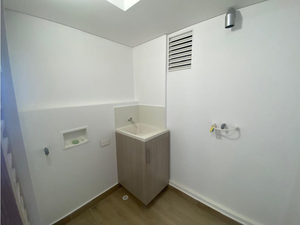 Espectacular apartamento en arriendo Vizcaina en Rio Alto — foto 6
