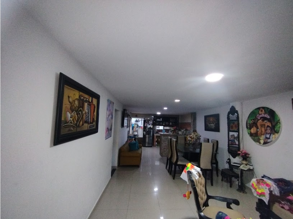 EXCELENTE CASA EN EL BARRIO LUCERO — foto 6