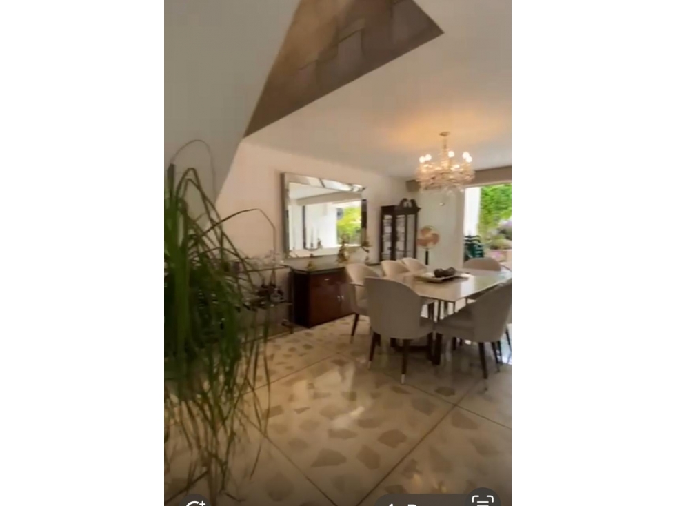 HERMOSA CASA EN VENTA EN SANTA MONICA
