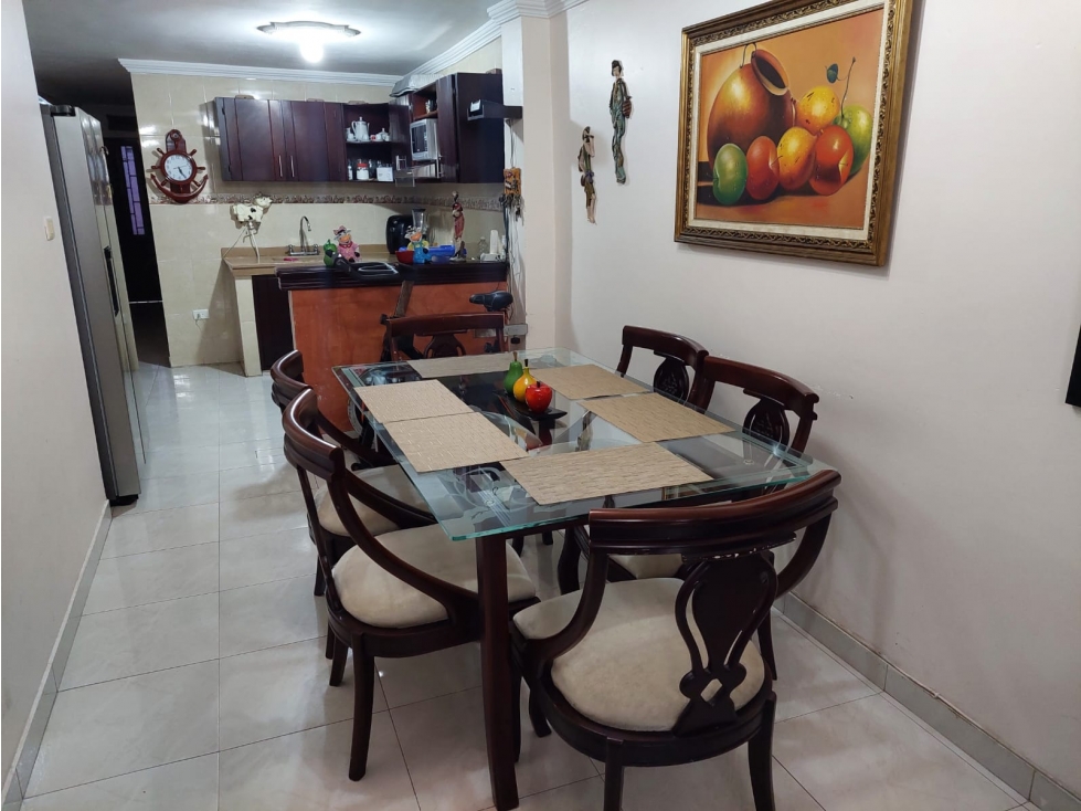 Casa de dos pisos cerca del Centro de Soledad - 4