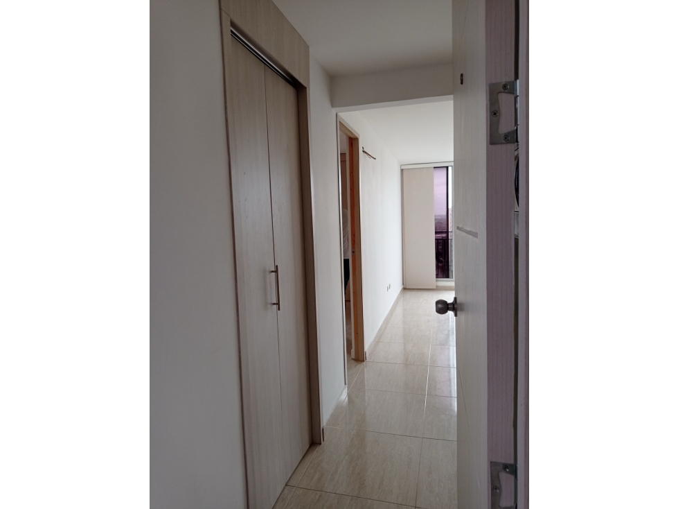 HERMOSO APARTAMENTO EN ALAMEDA DEL RIO PISO ALTO — foto 5