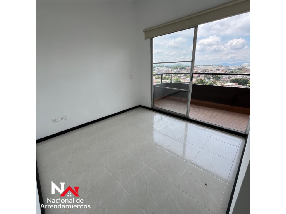 SE VENDE APARTAMENTO DUPLEX EN SAKABUMA DOSQUEBRADAS — foto 4