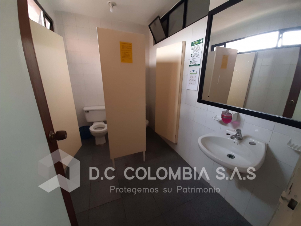 OFICINA EN PISO 2 EN VENTA EN EDIFICIO VILLAS SANTA PAULA — foto 2