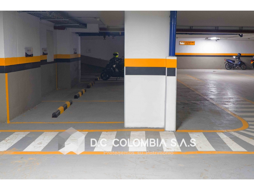 PARQUEADERO EN VENTA EN BUCARAMANGA - SANTANDER - EDIFICIO FENIX - 2