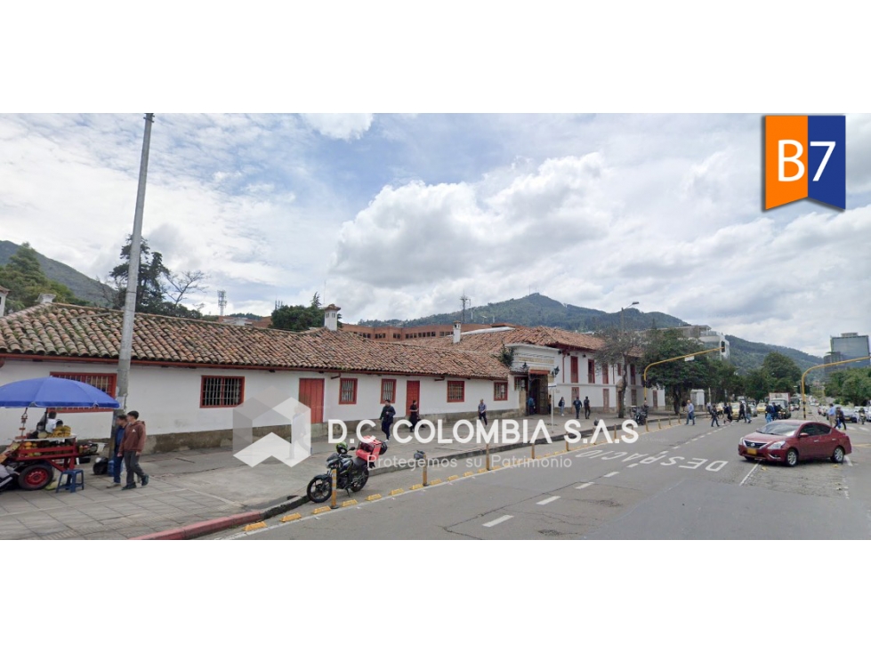 OFICINA EN VENTA EN EL CENTRO COMERCIAL HACIENDA SANTA BARBARA