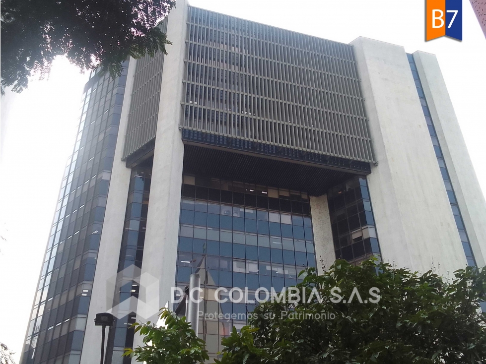 LOCALES EN VENTA EN EL EDIFICIO RENDON EN EL CENTRO DE MEDELLÍN