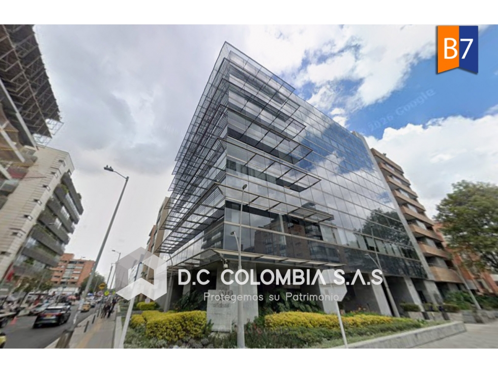 OFICINA EN VENTA EN EL NORTE DE BOGOTÁ - EDIFICIO 90 P.H