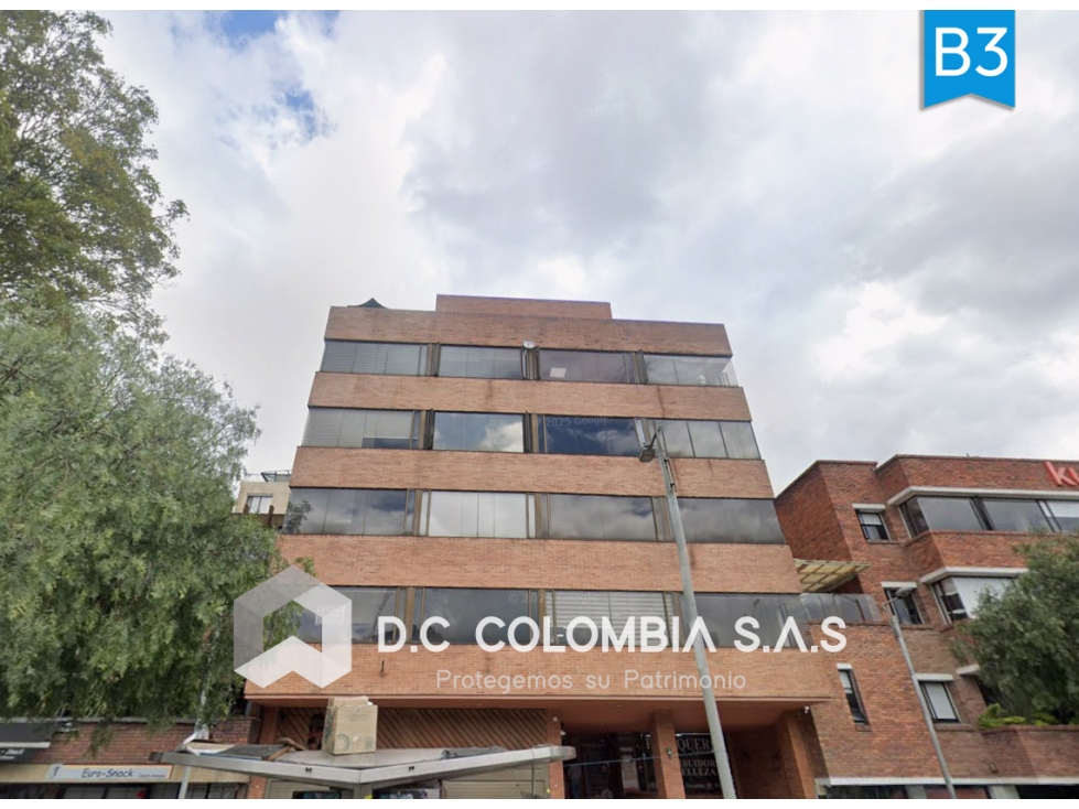 OFICINA EN VENTA SOBRE LA CALLE 85 CON CARRERA 19 EN BOGOTÁ