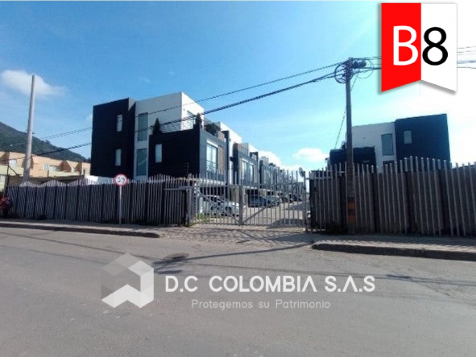 CASA EN VENTA EN EL CONDOMINIO MIRAMONTE EN COTA - CUNDINAMARCA
