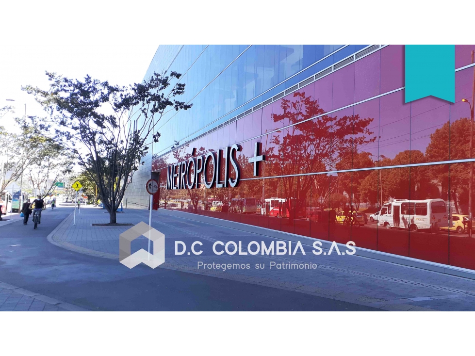 LOCAL EN VENTA EN EL CENTRO COMERCIAL METROPOLIS DE BOGOTÁ - 1