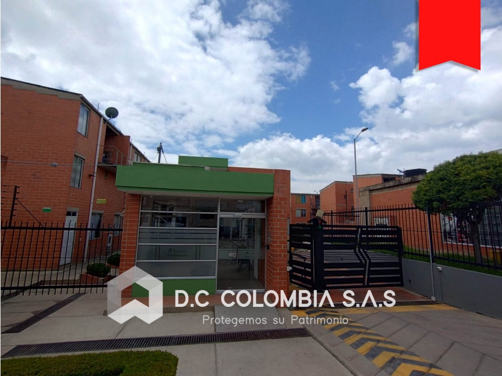 CASA EN VENTA EN EL CONJUNTO HACIENDA LOS ALCAPARROS EN MADRID