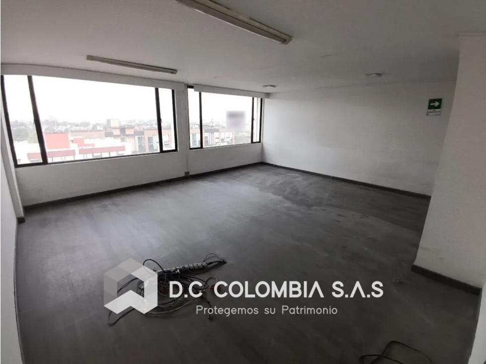 OFICINAS EN VENTA SOBRE LA CARRERA 13 CON CALLE 38 EN BOGOTÁ — foto 2