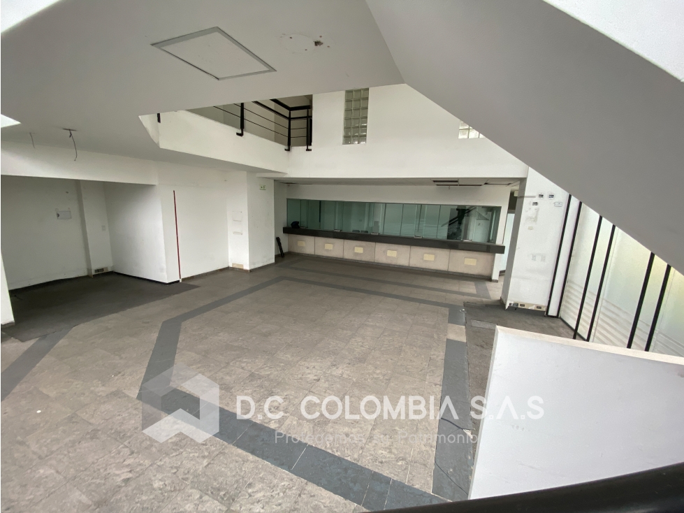 LOCAL EN VENTA EN CIUDAD SALITRE - BOGOTÁ — foto 4