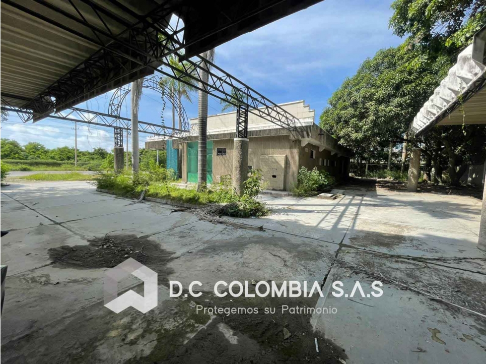 VENTA DE LOCAL EN ZONA INDUSTRIAL MAMONAL - CARTAGENA — foto 5