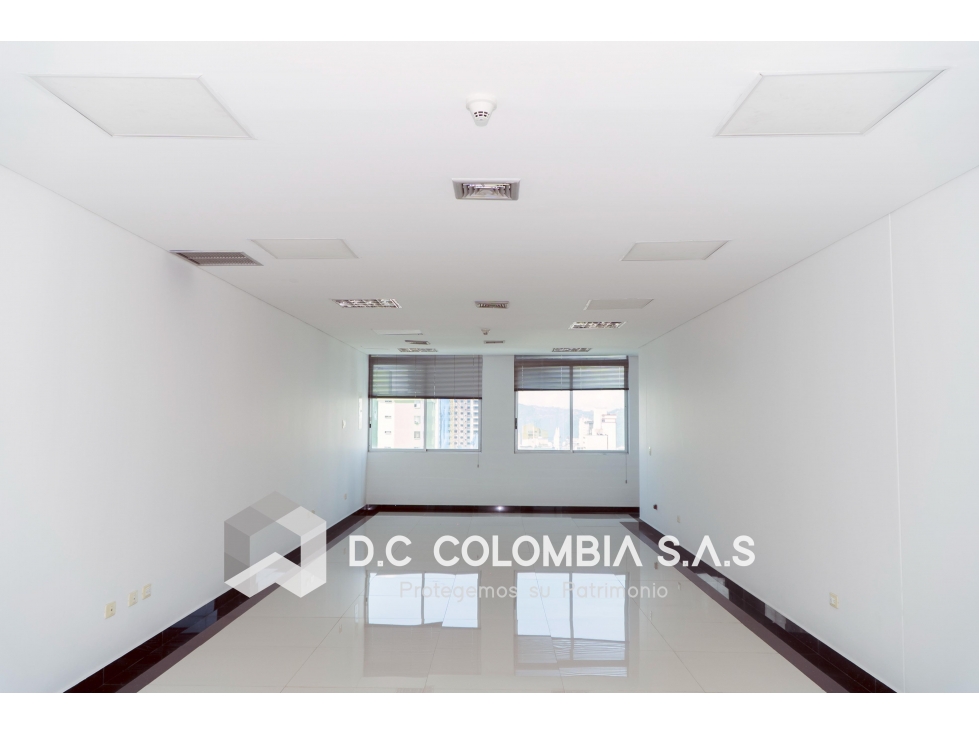 OFICINA EN VENTA EN EL EDIFICIO FÉNIX BUSINESS CENTER EN BUCARAMANGA - 4