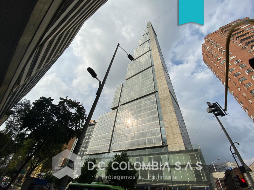 OFICINA EN ARRIENDO EN EL PISO 20 DEL EDIFICIO BACATÁ - BOGOTÁ