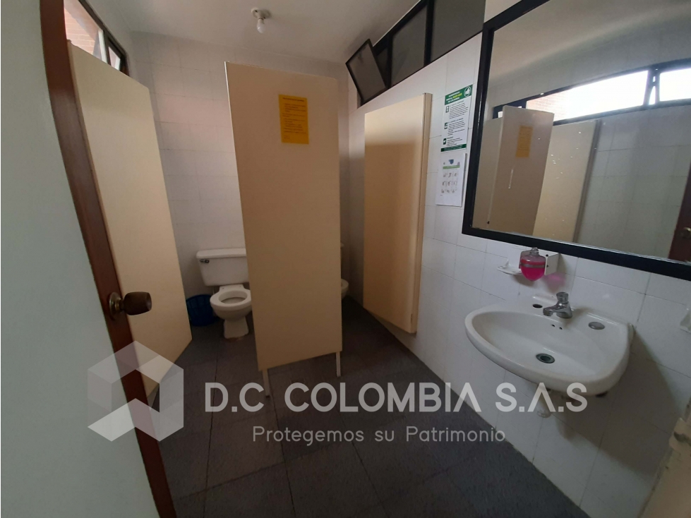 OFICINA EN PISO 2 EN VENTA EN EDIFICIO VILLAS SANTA PAULA — foto 3