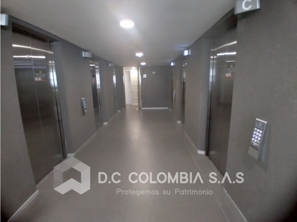OFICINA EN VENTA EN EL EDIFICIO BACATÁ EN BOGOTÁ — foto 3