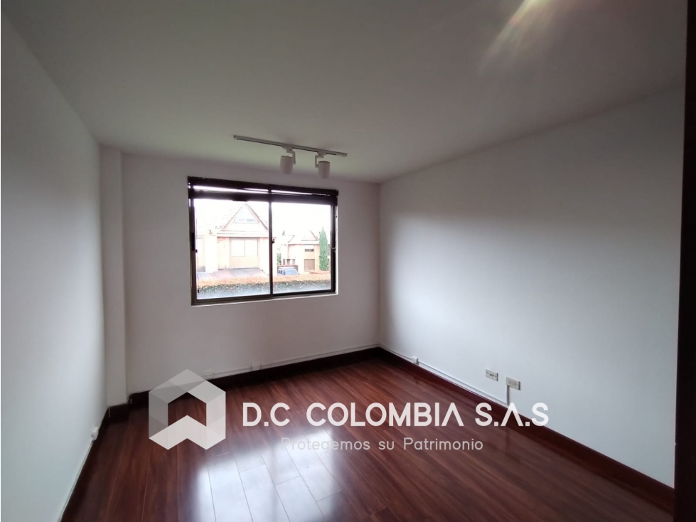 CASA EN VENTA - CONJUNTO SANTA BIBIANA EN CAJICÁ — foto 2