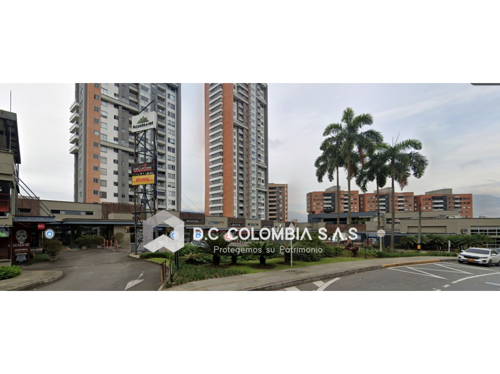 LOCAL EN VENTA EN EL CENTRO COMERCIAL PALMA GRANDE EN MEDELLÍN — foto 2