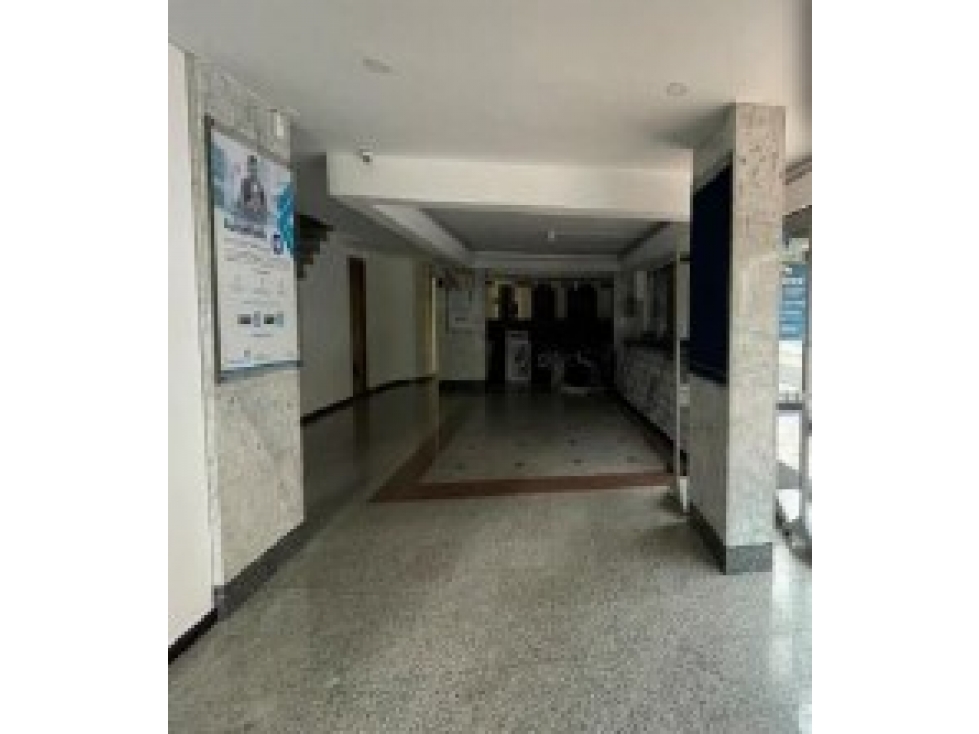 LOCAL EN VENTA SOBRE LA CARRERA SEPTIMA CON CALLE 62 EN BOGOTÁ — foto 2