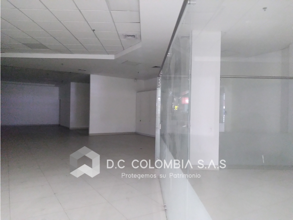 LOCAL EN VENTA EN EL CENTRO COMERCIAL ARRAYANES EN ITAGÜÍ - ANTIOQUIA — foto 2