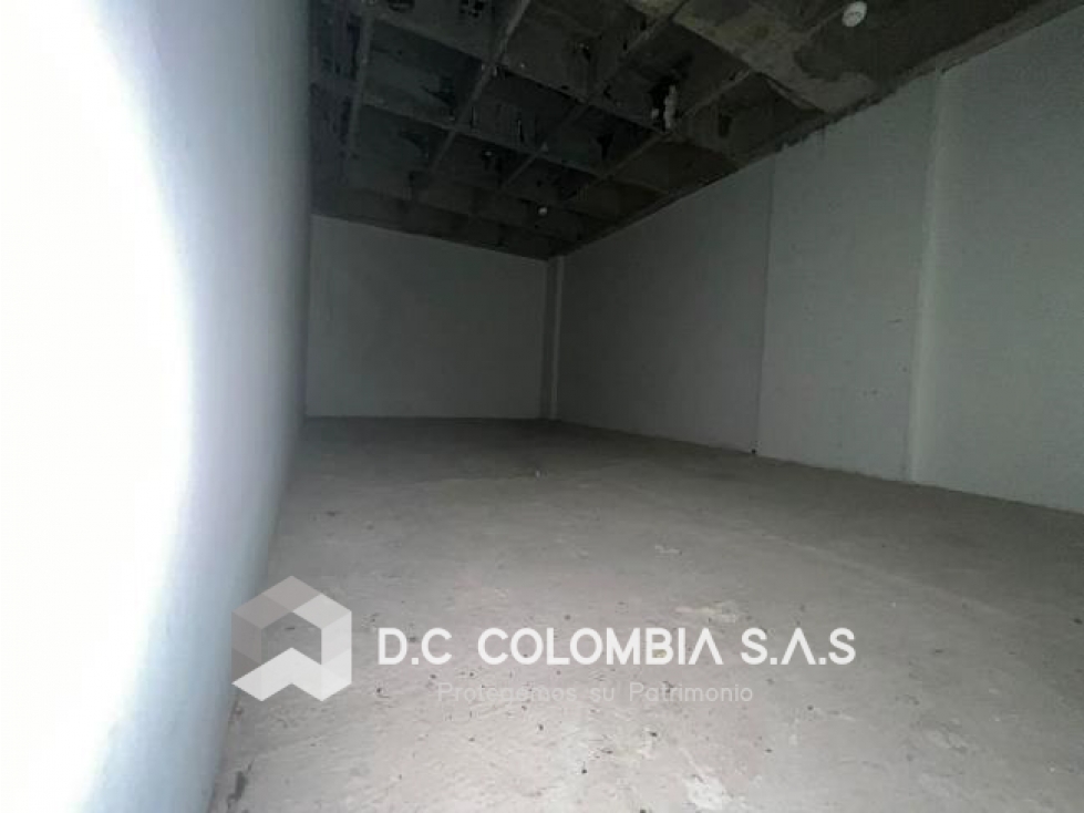 LOCALES EN VENTA EN EL CENTRO COMERCIAL BLUE GARDENS DE BARRANQUILLA — foto 2