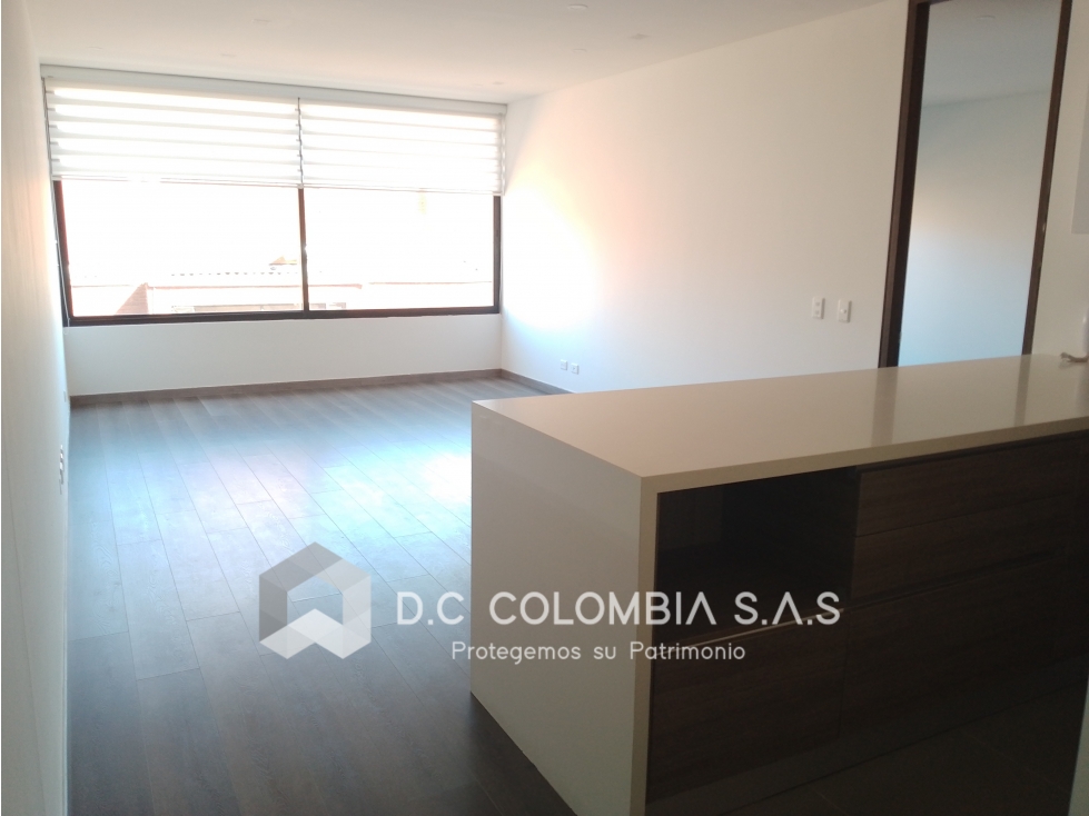 APARTAESTUDIO EN ARRIENDO - EDIFICIO ZAPPAN COUNTRY CLUB - BOGOTÁ — foto 2