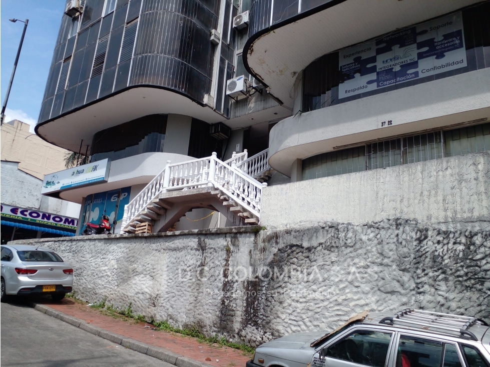 LOCAL EN VENTA EN EL EDIFICIO NATY DE VILLAVICENCIO META - 2