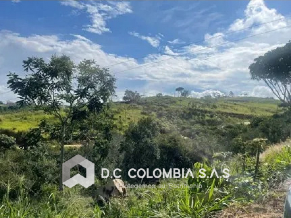 LOTE EN VENTA EN EL CONDOMINIO RUITOQUE EN GIRÓN - SANTANDER - 2