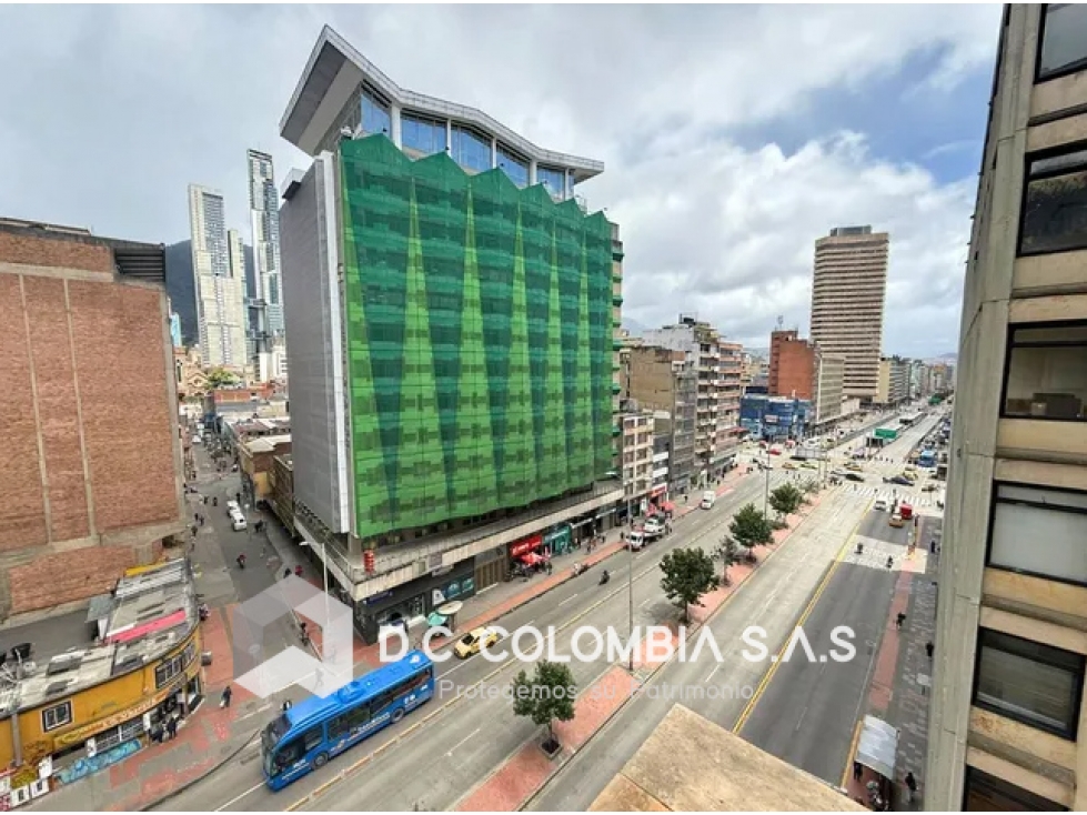 OFICINA EN VENTA EN EL CENTRO EN BOGOTÁ — foto 3
