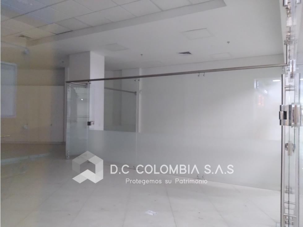 LOCAL EN VENTA EN EL CENTRO COMERCIAL ARRAYANES EN ITAGÜÍ - ANTIOQUIA — foto 3