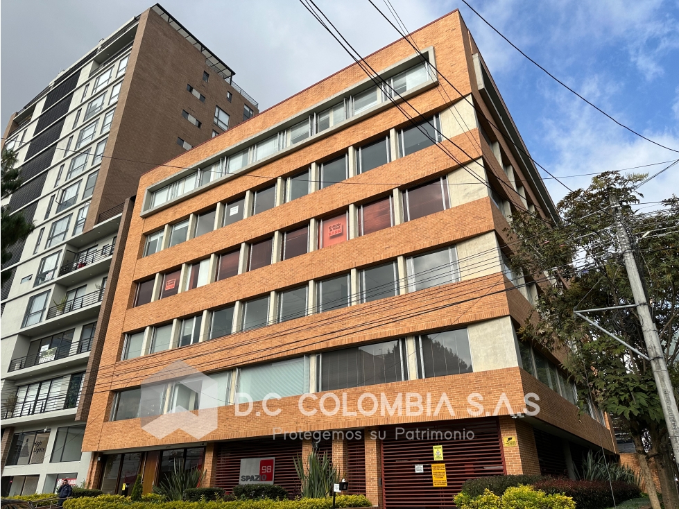 OFICINA EN VENTA EN EL EDIFICIO ZPACIO 98 AL NORTE DE BOGOTÁ — foto 4