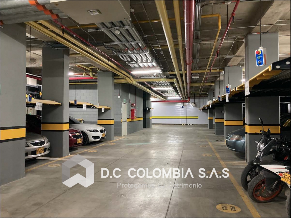 OFICINA EN ARRIENDO O VENTA SOBRE LA AUTOPISTA NORTE DE BOGOTÁ — foto 3