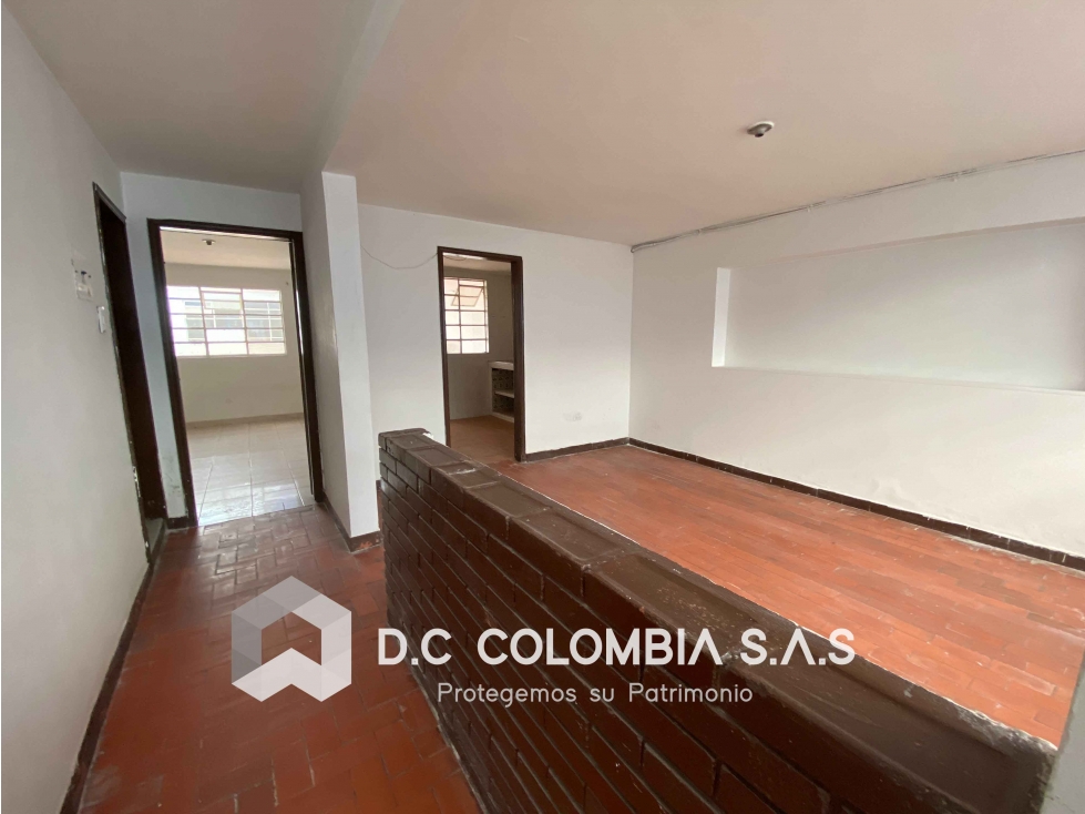 CASA EN VENTA EN EL BARRIO GUSTAVO RESTREPO - BOGOTÁ — foto 3