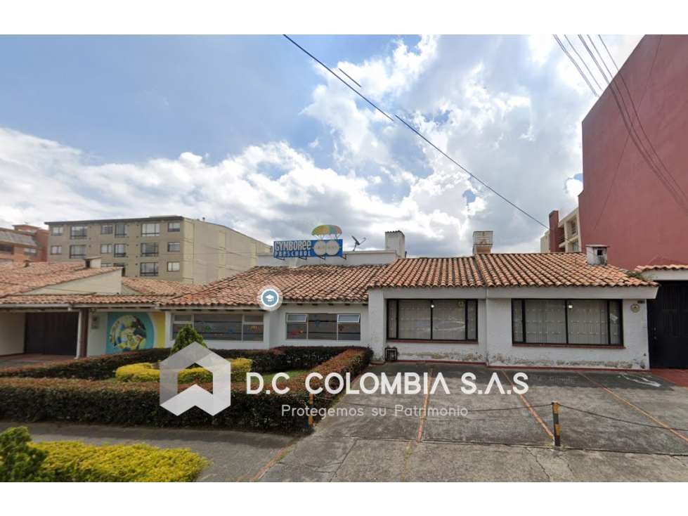 CASA EN VENTA EN EL BARRIO LOS CEDROS AL NORTE DE BOGOTÁ — foto 3