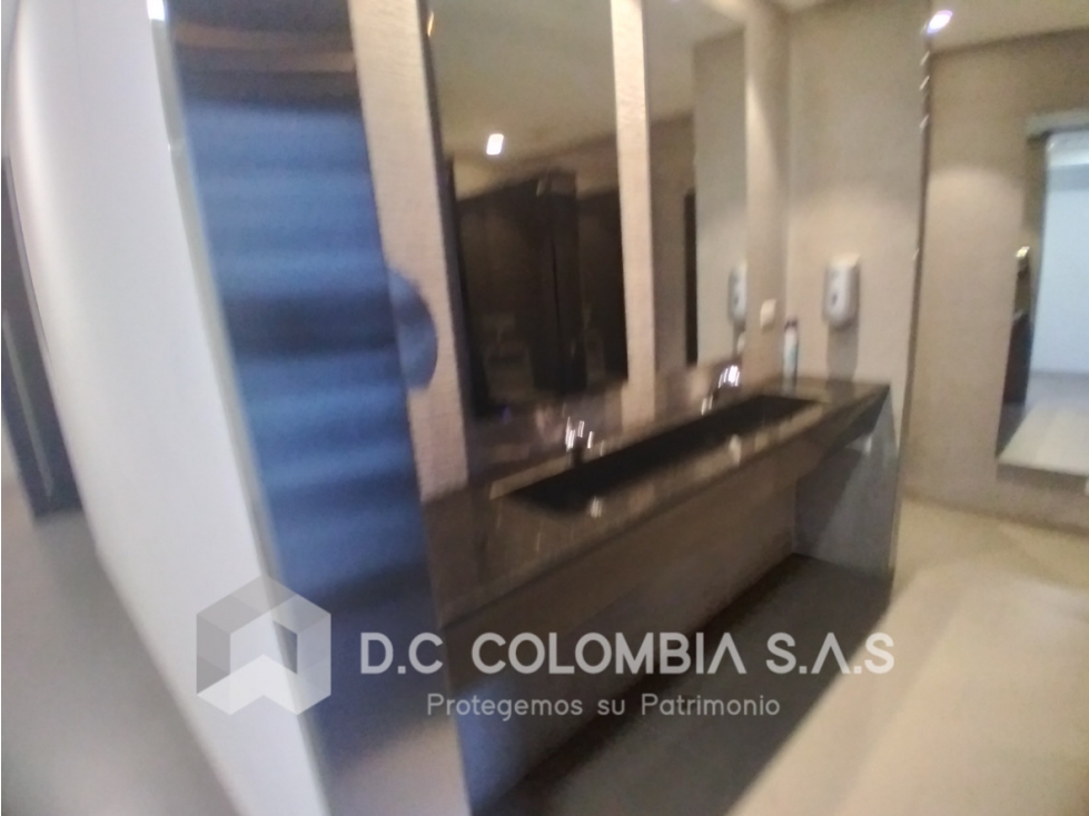 OFICINA EN VENTA EN EL EDIFICIO BACATÁ EN BOGOTÁ — foto 5