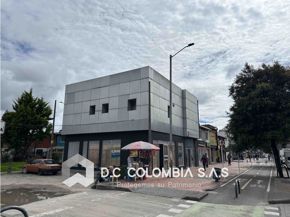 ARRIENDO LOCAL ESQUINERO SOBRE LA CALLE 80 EN MINUTO DE DIOS EN BOGOTÁ — foto 4