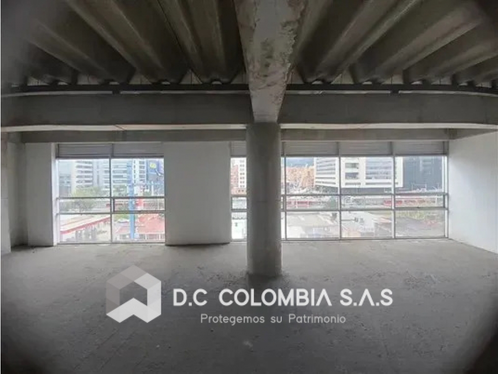OFICINA EN VENTA EN LA CASTELLANA AL NORTE DE BOGOTÁ — foto 4