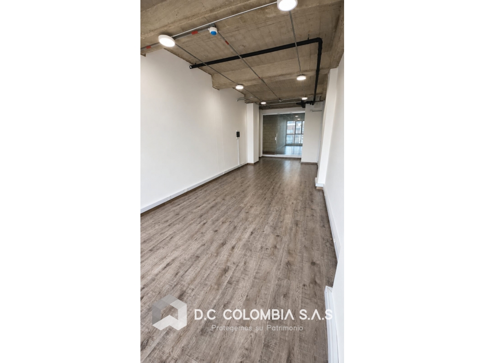 OFICINA EN ARRIENDO O VENTA SOBRE LA AUTOPISTA NORTE DE BOGOTÁ — foto 4