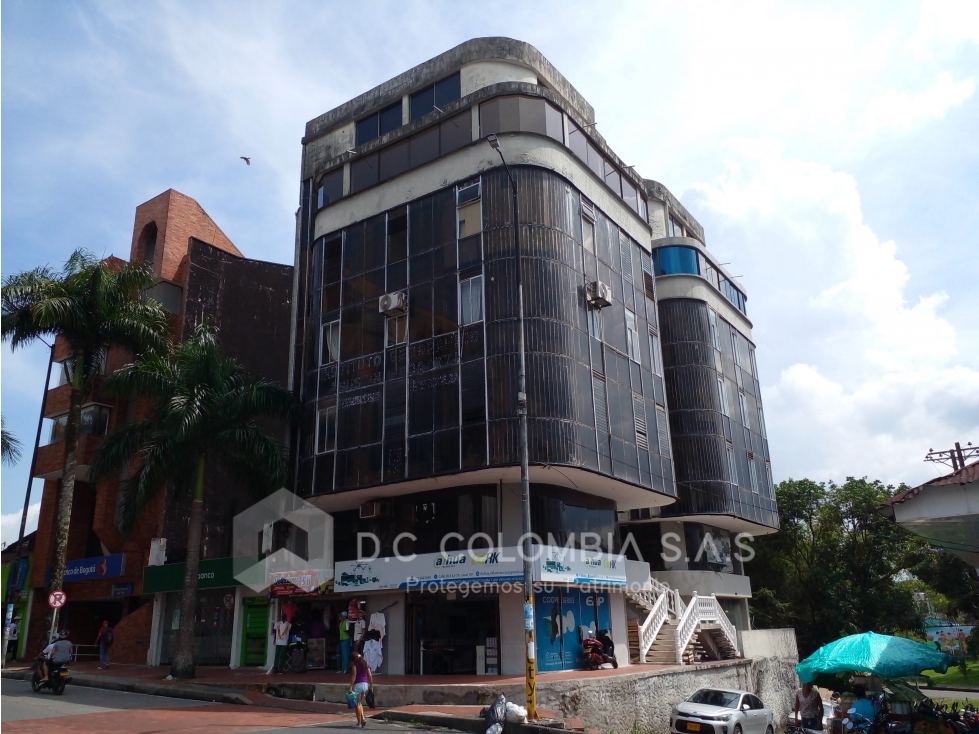 LOCAL EN VENTA EN EL EDIFICIO NATY DE VILLAVICENCIO META - 4