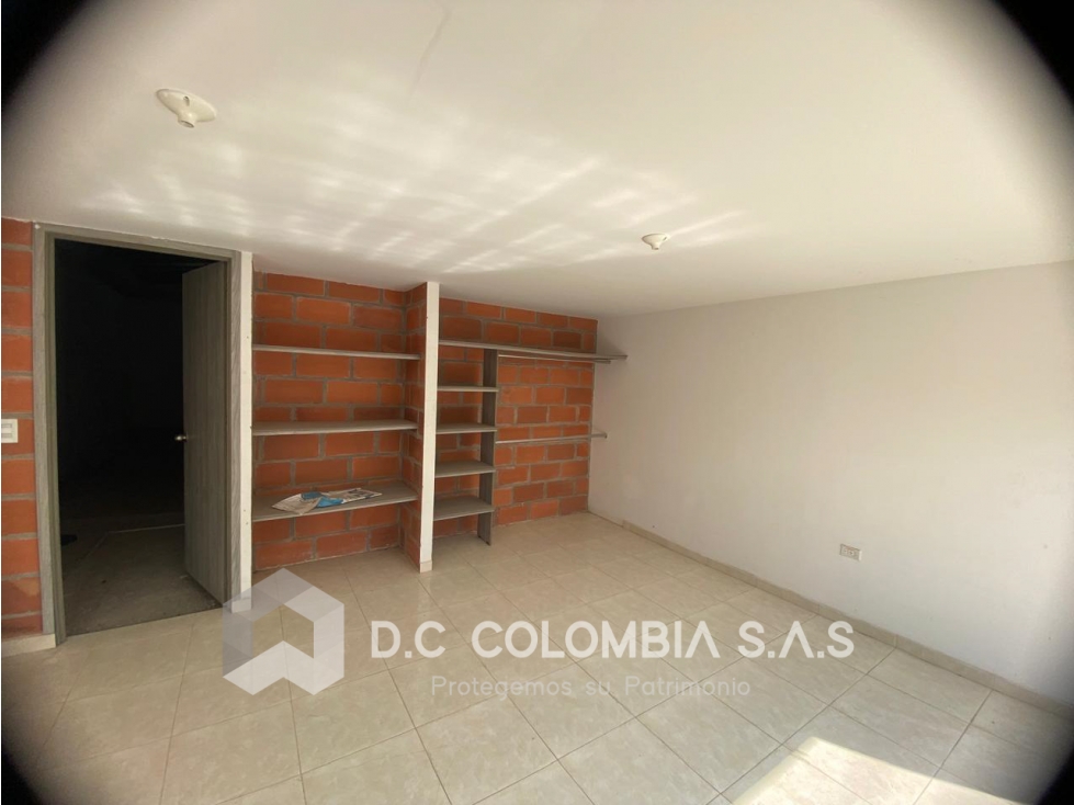 LOCAL EN VENTA EN LEBRIJA - SANTANDER - 4