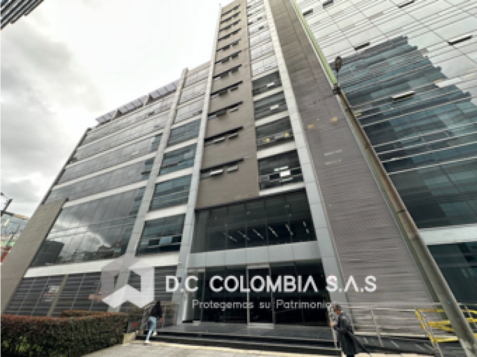 LOCAL EN VENTA EN LA TORRE REM DEL BARRIO CHICÓ DE BOGOTÁ — foto 5