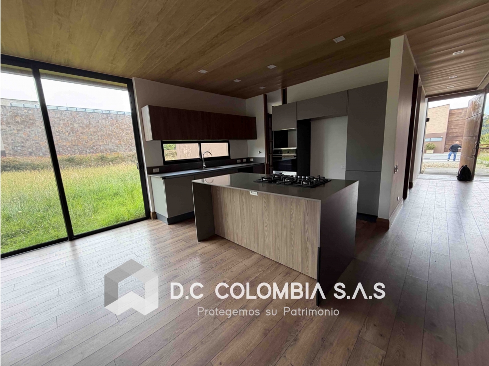CASA EN VENTA EN EL CONDOMINIO CANTAGIRONE EN MEDELLÍN — foto 5
