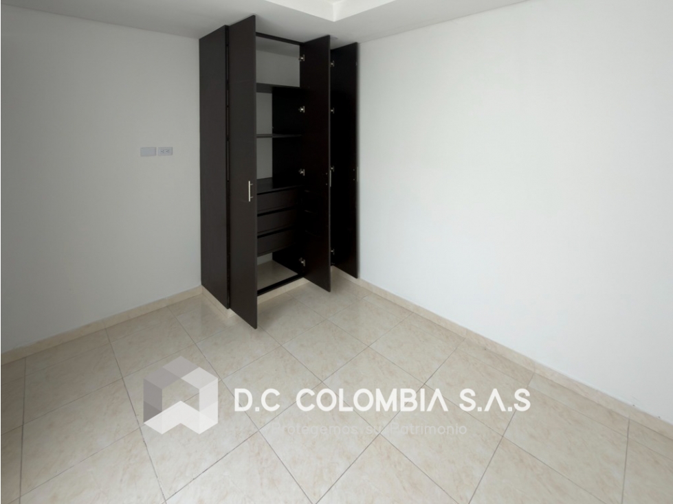 CASA EN VENTA EN EL BARRIO ROSA BLANCA DE GIRARDOT — foto 5